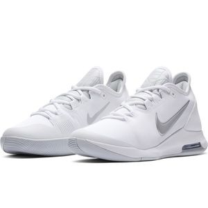 NIKE AIR MAX WILDCARD WOMEN'S TENNIS SHOE